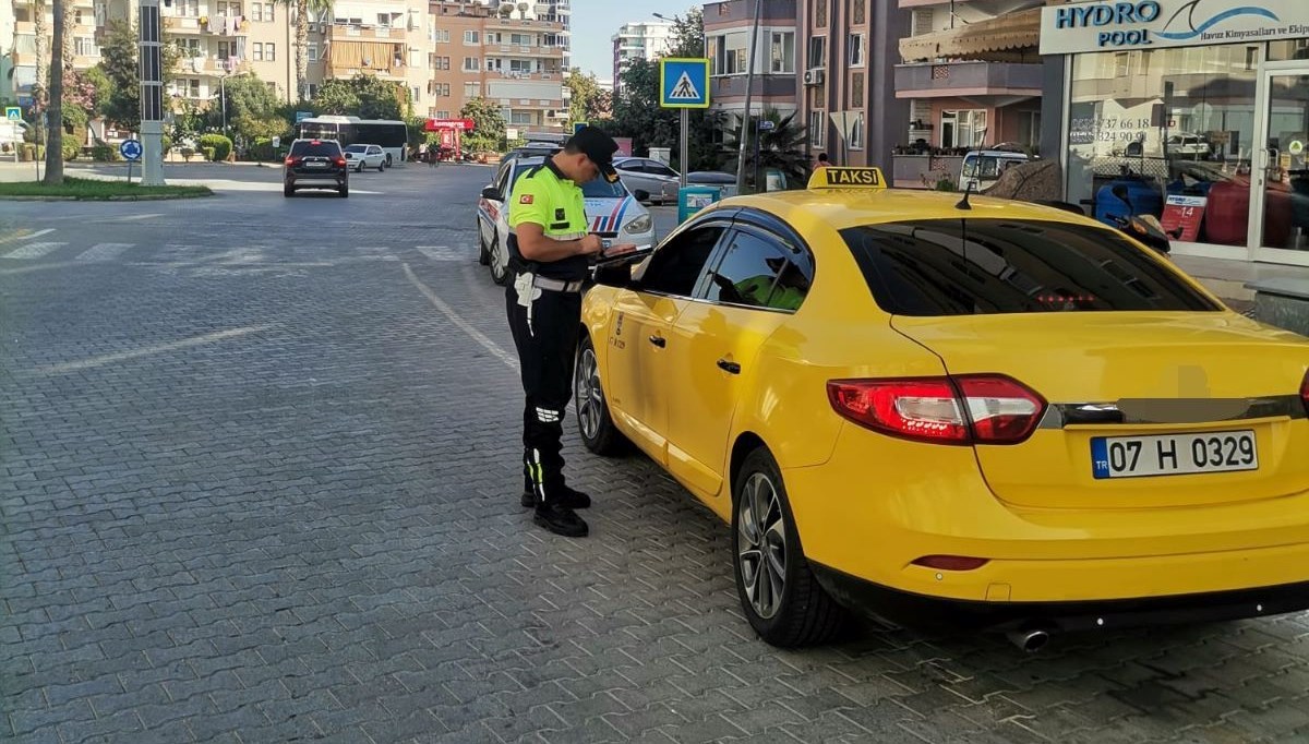 Alanya’da ticari taksilere ceza