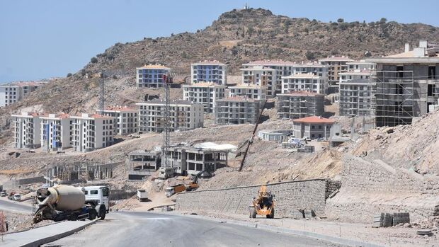 Deprem bölgesinde yapılandırma ödemeleri uzatıldı