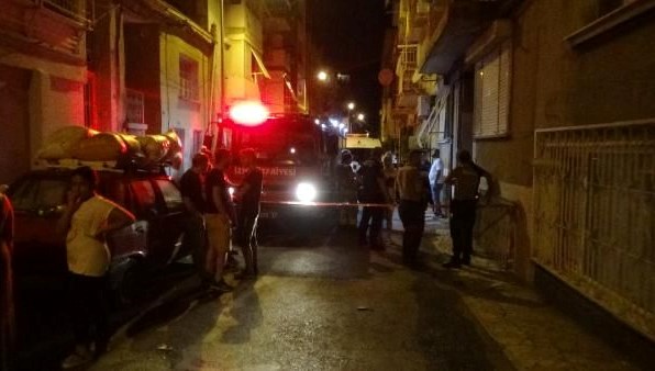 Feci son | Yangında evde mahsur kalan adam yanarak öldü