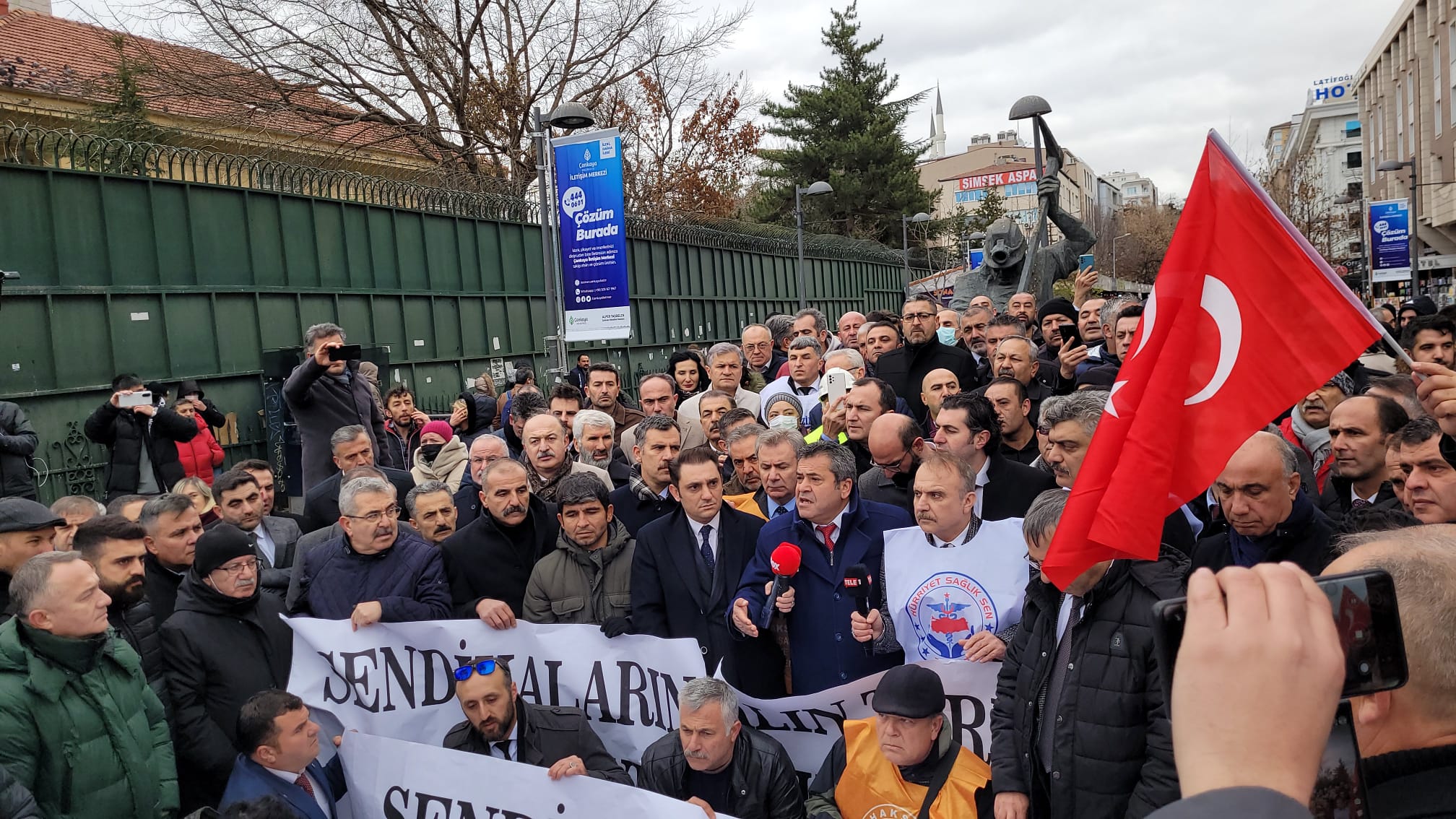 Sendikalılık oranı bir miktar artsa da, hala çalışanların yüzde 85’inden fazlasının sendika üyeliği bulunmuyor
