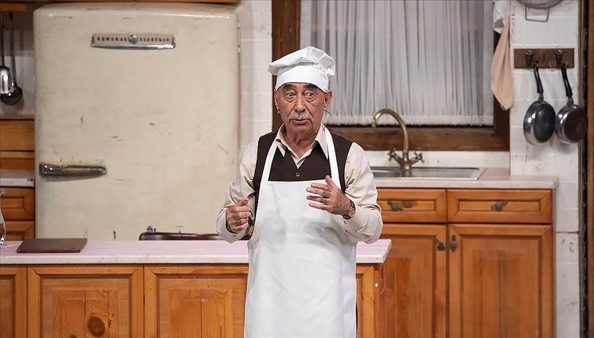 Şener Şen “Zengin Mutfağı” oyunu ile yeniden Türkiye turnesine çıkıyor