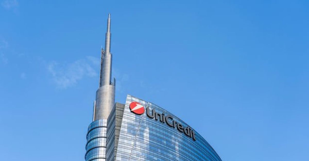Unicredit ikinci çeyrek için kâr hedefini yükseltti