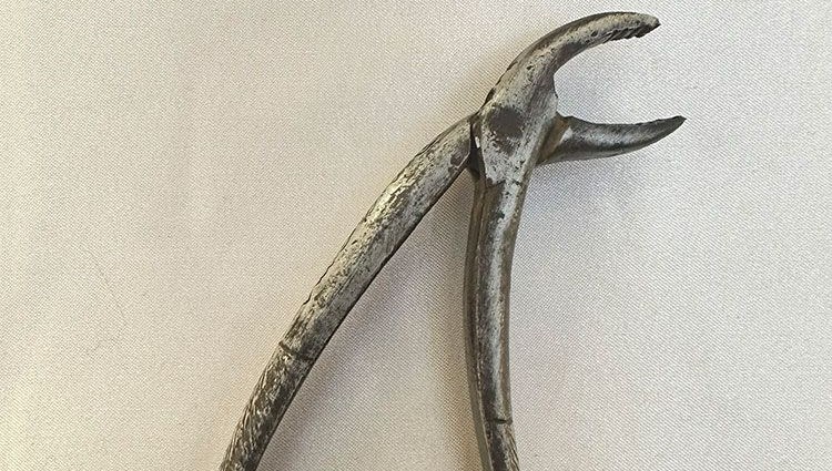 125 yıllık diş kerpeteni Diş Sağlığı Müzesi’nde sergileniyor