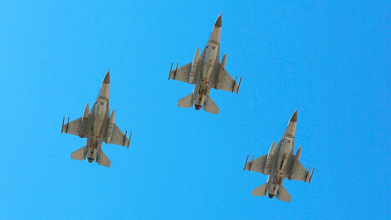 ABD, F-16’ların Ukrayna’ya gönderilmesine onay verdi