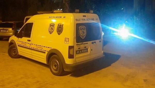 Adana’da ev sahibi dehşet saçtı: Kiracılarını yaralayıp, köpeklerini öldürdü