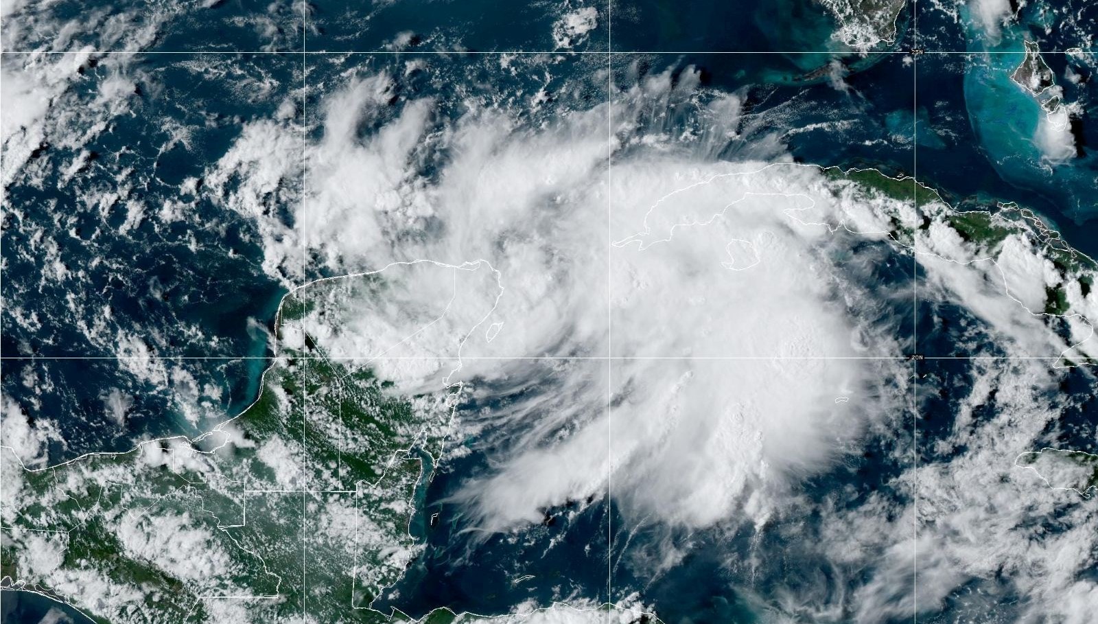 Florida’da Idalia Kasırgası alarmı