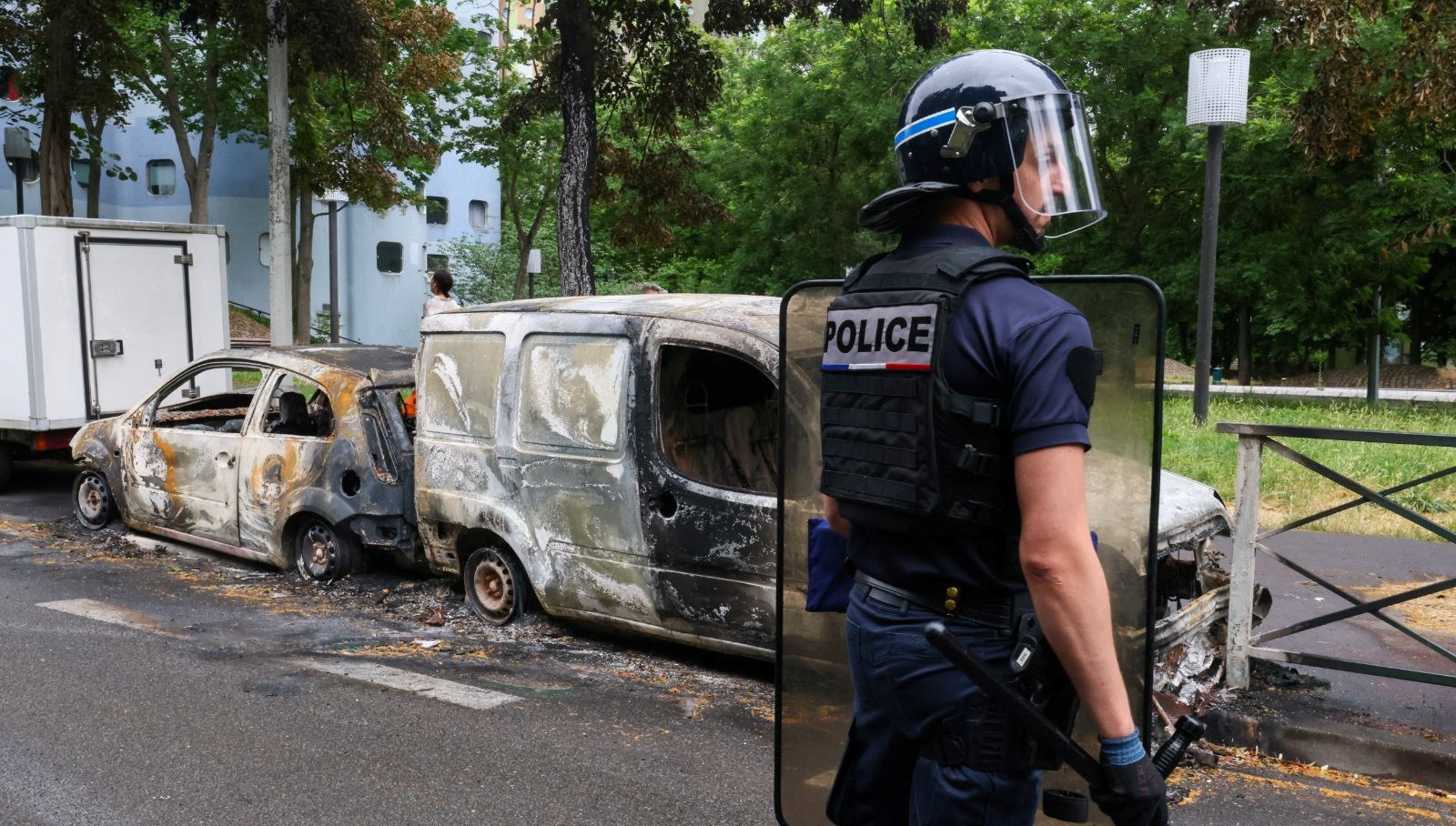Fransa polisi iş yavaşlattı: Bölge halkı, güvenlik endişesi taşıyor
