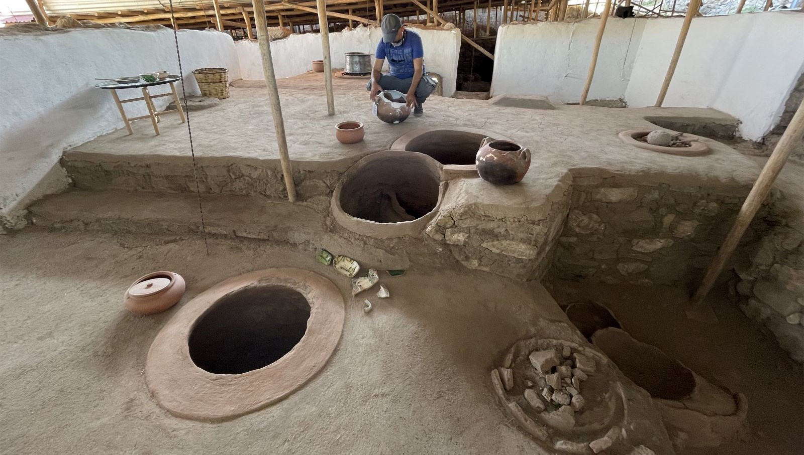 Harput Kalesi’nde yaklaşık 1000 yıllık olduğu düşünülen saray mutfağı bulundu