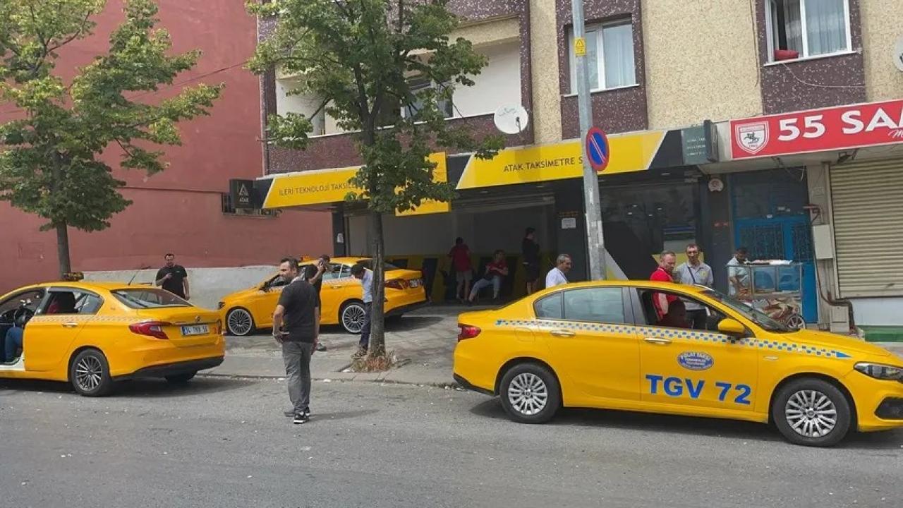 İstanbul’da taksiciler zamlı tarife için taksimetre kuyruğunda