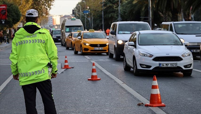 İstanbul’da yarın bazı yollar trafiğe kapatılacak