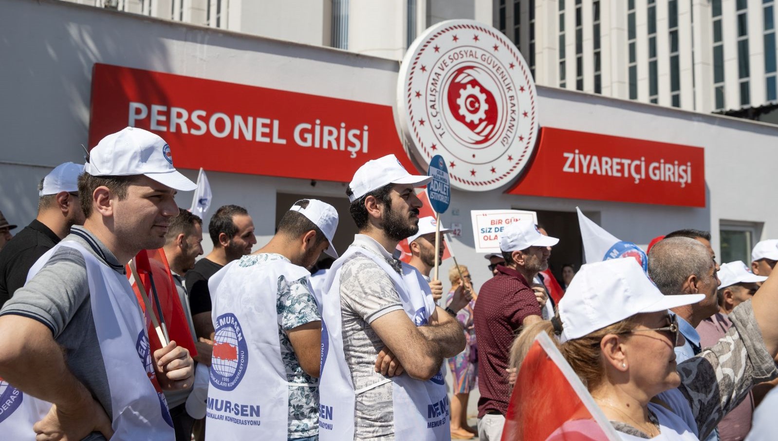 Memur ve memur emeklilerine zamda uzlaşma çıkmadı | Kararı Hakem Heyeti verecek