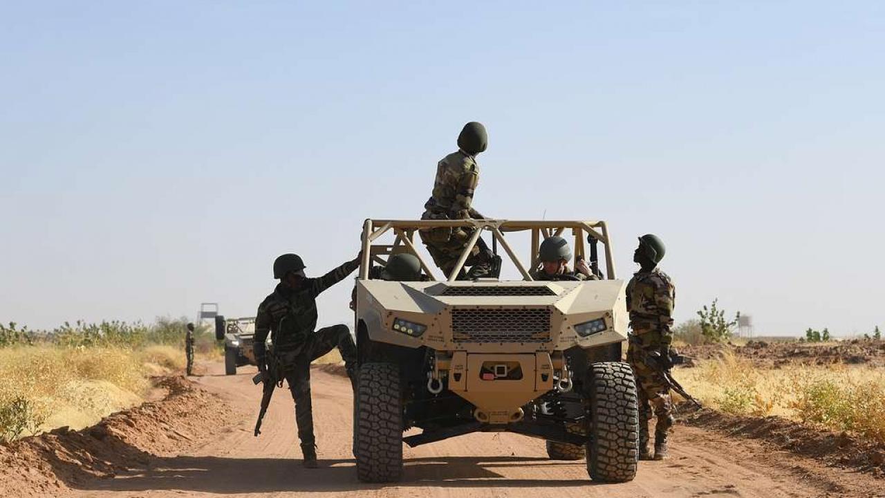 Nijer, ECOWAS’a karşı iki ülkeye topraklarına girme izni verdi