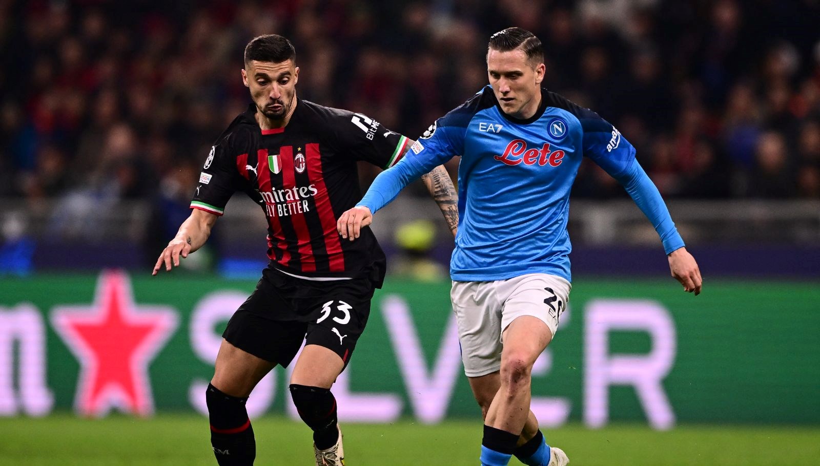 Rade Krunic kimdir? Fenerbahçe’nin transfer listesinde yer alan Rade Krunic kaç yaşında, hangi mevkide oynuyor?