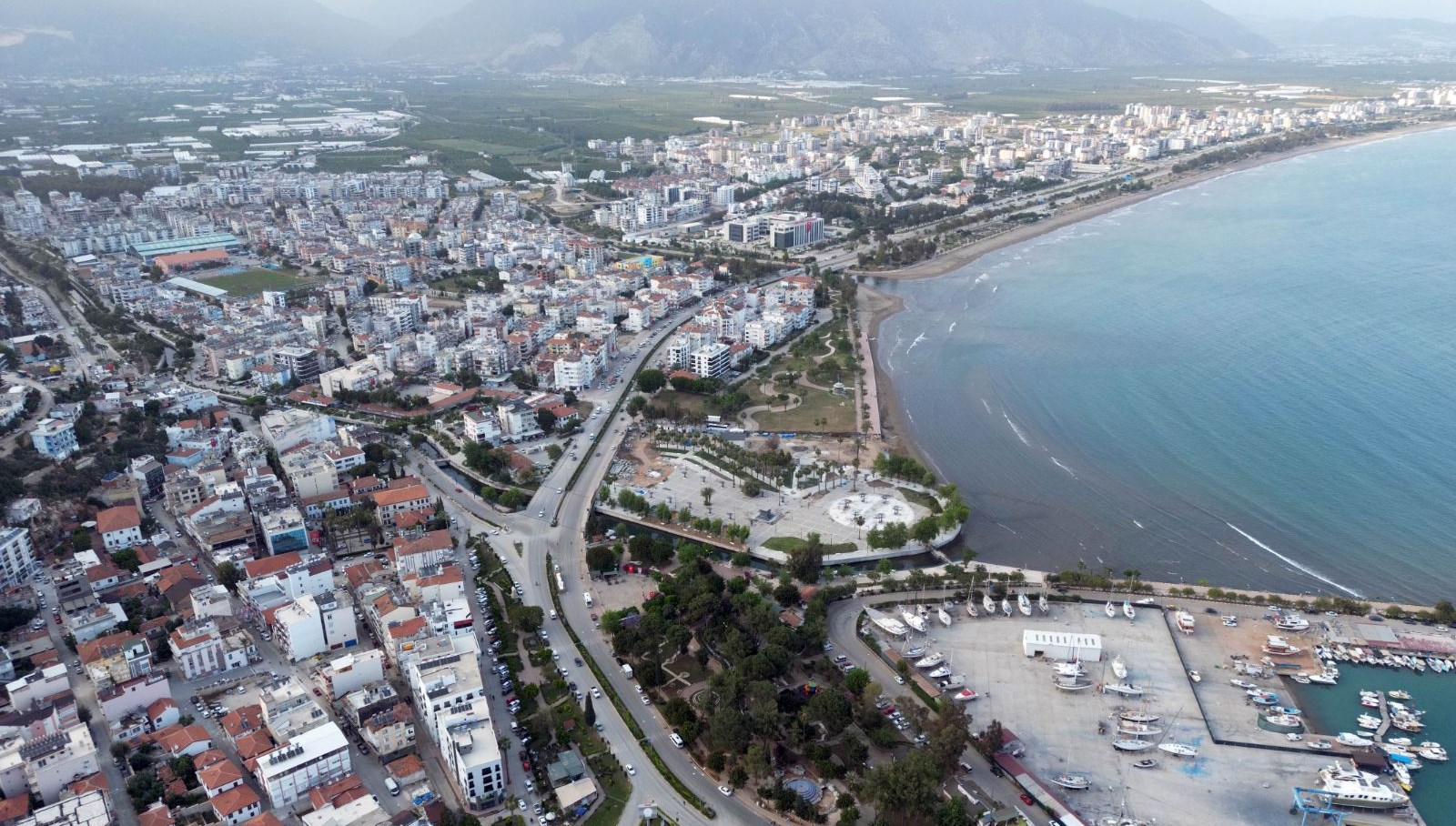 “Sakin şehir” Finike’de deprem tedirginliği: 7 büyüklüğünde deprem ve 2,5 kat zemin büyümesi