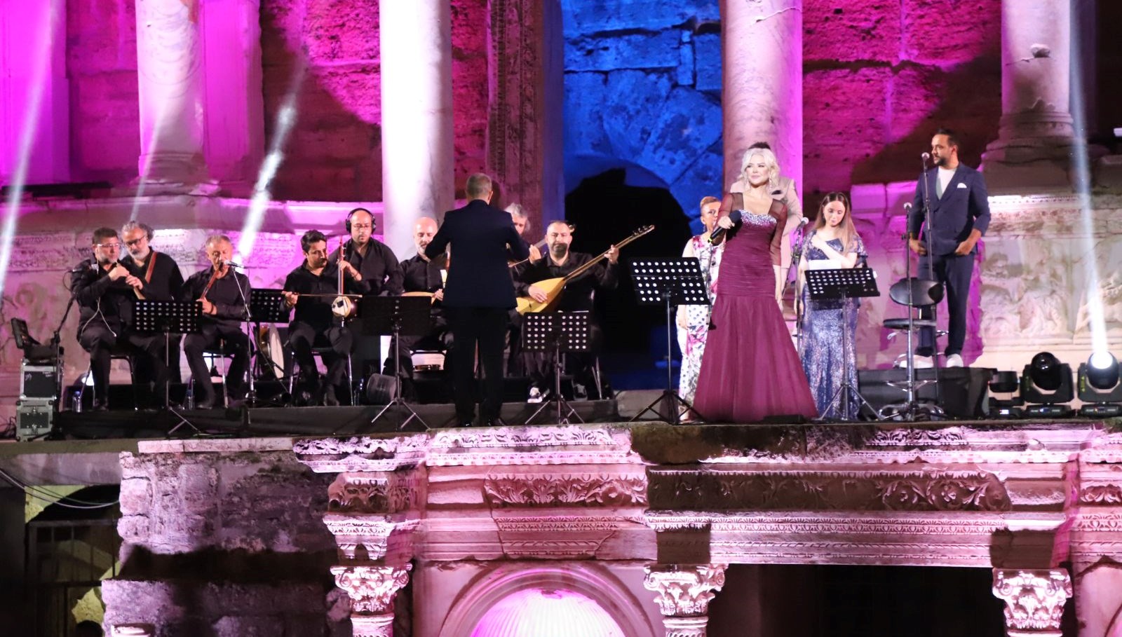 TRT sanatçılarından Pamukkale’deki Hierapolis Antik Tiyatrosu’nda konser