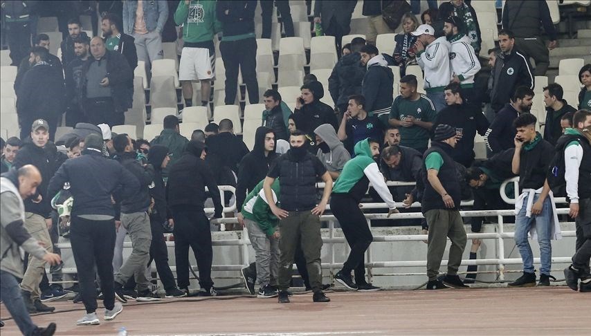 Yunanistan’da holiganizmle mücadele için yeni tedbirler: Taraftar değiller, futbolun kanseriler