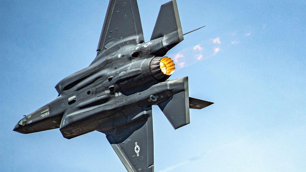 ABD’den kalkan F-35’ler Danimarka’ya indi! Ukrayna’ya da gidecek