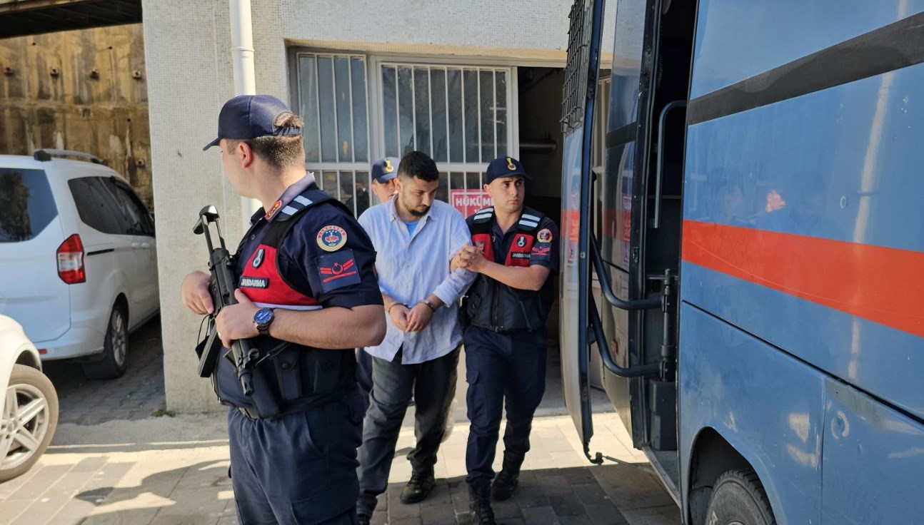 Apartman yöneticisini yaralayıp, eşini öldüren sanık: Beni babam azmettirmedi