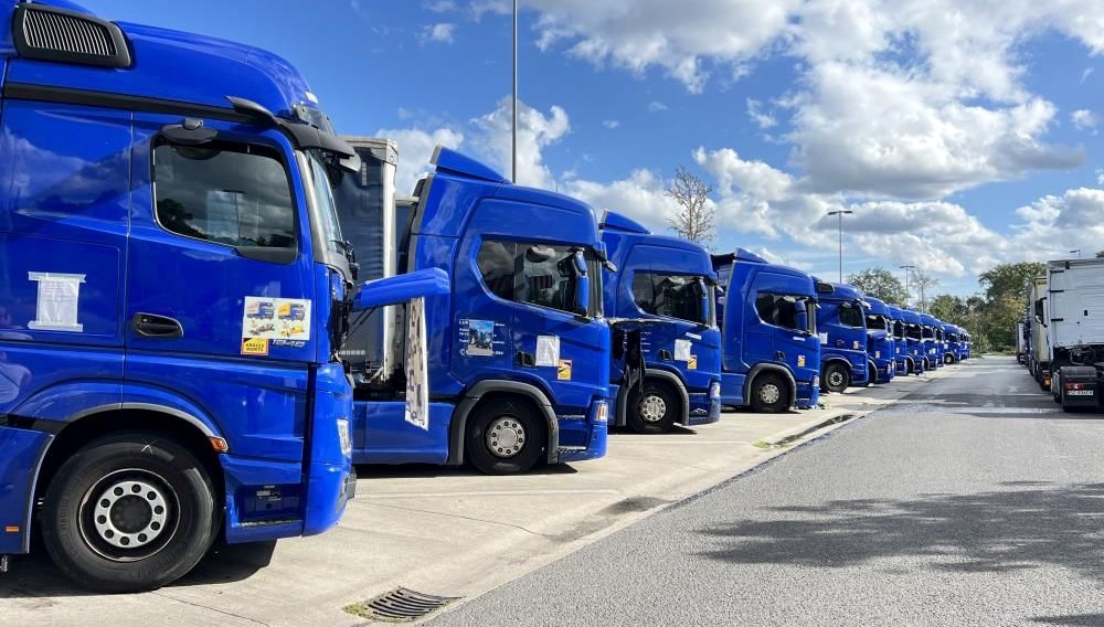 Aralarında bir Türk de var: Almanya’da 85 TIR şoförü açlık grevinde