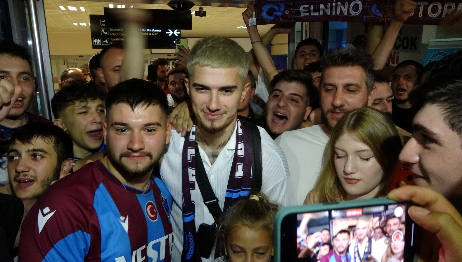 Berat Özdemir yeniden Süper Lig’de: Trabzonspor masadaysa benim için konu kapanmıştır