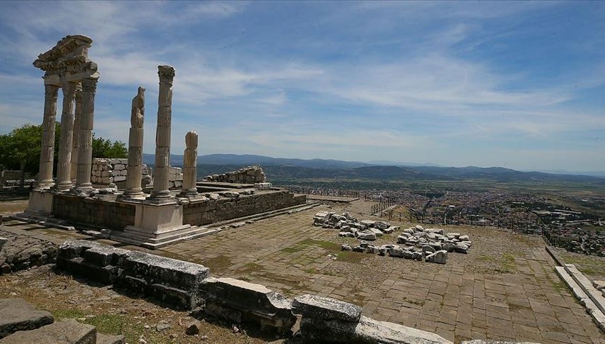 Bergama’nın ziyaretçi sayısı artıyor