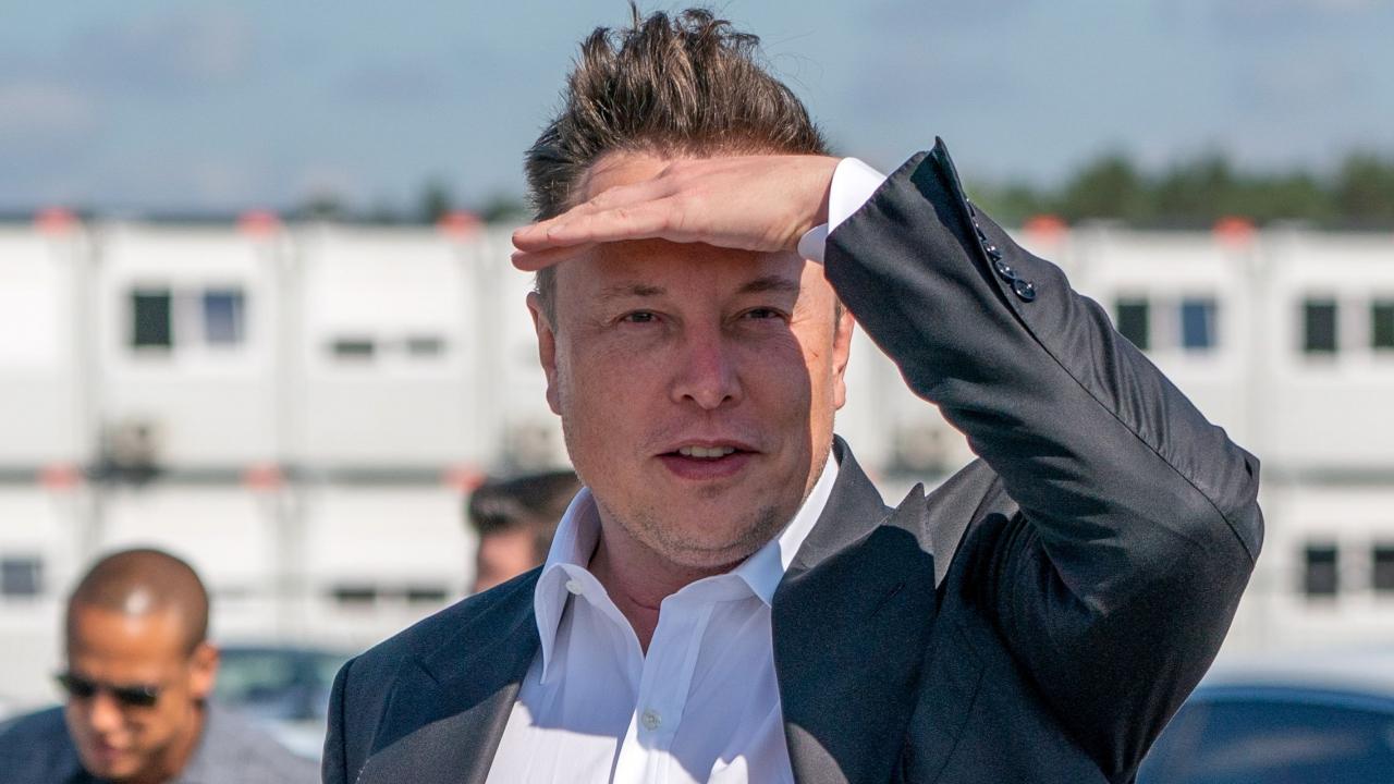 Elon Musk Wall Street Journal’i yine yalanladı!