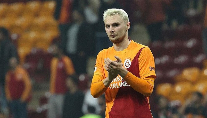 Galatasaray’ın yıldızı Victor Nelsson baba oldu