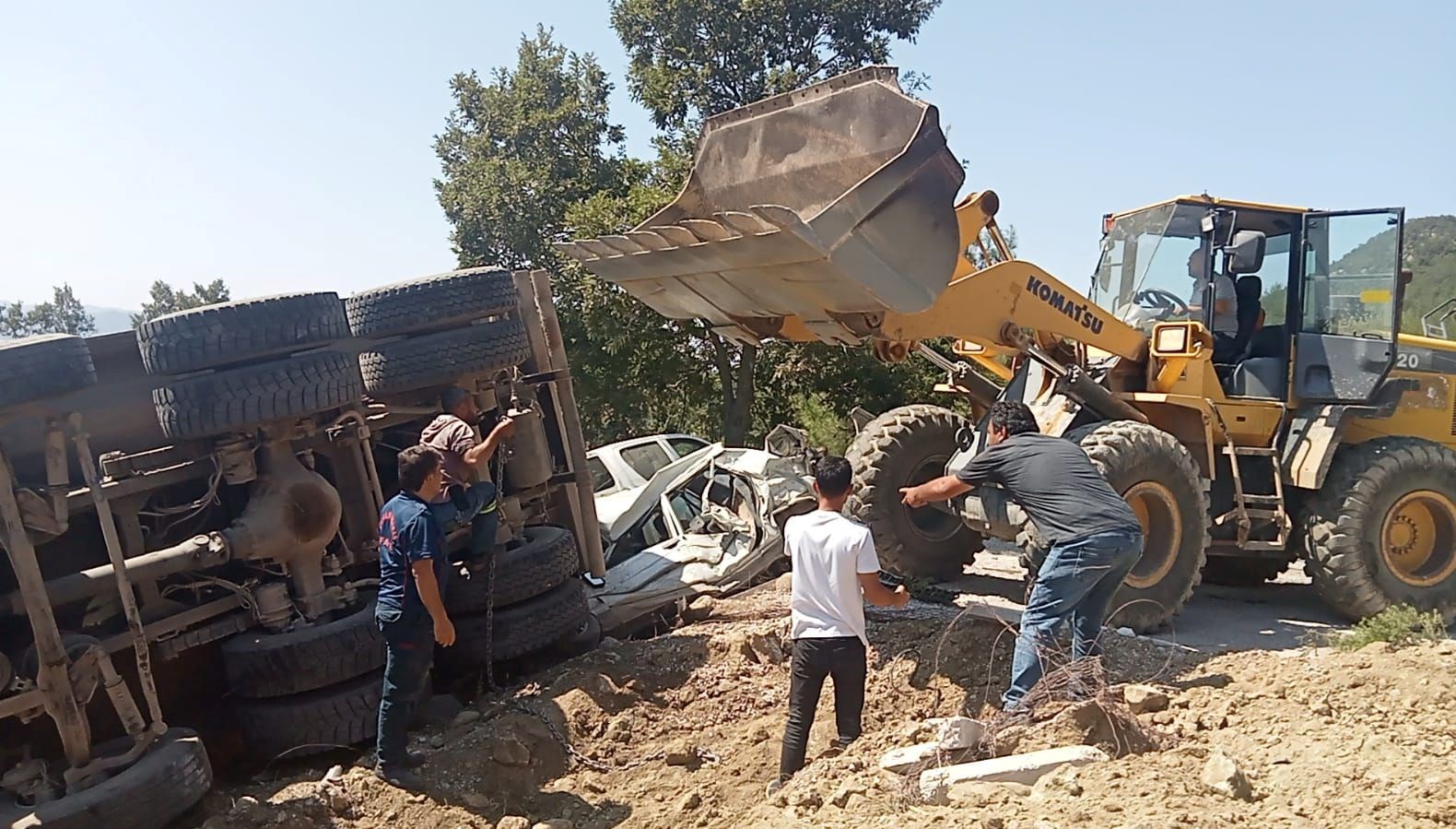 Kahramanmaraş’ta kamyon cenaze namazı kılanların arasına daldı: 5 can kaybı, 25 yaralı