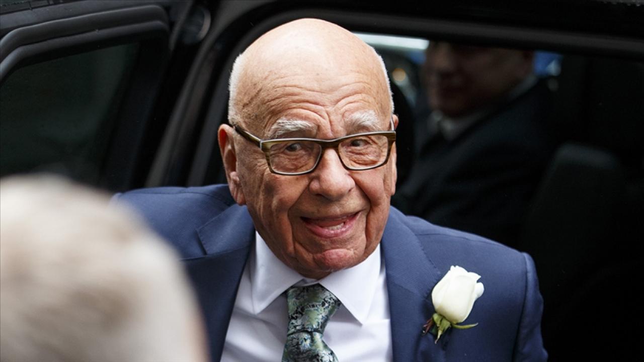Murdoch, Fox ve News Corp’un yöneticiliğini bırakıyor