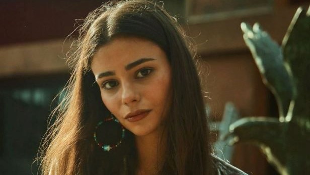 Ömer dizisinin Nilüfer’i Damla Makar kimdir?