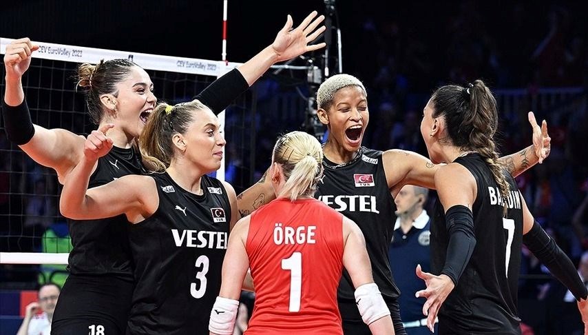 Türkiye-Arjantin voleybol maçı ne zaman, saat kaçta ve hangi kanalda? Filenin Sultanları 4’te 4 peşinde