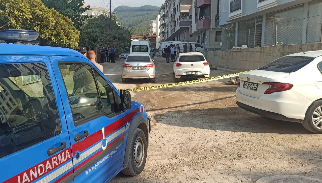 Uyuşturucu operasyonunda jandarmaya ateş açıldı: 1 şehit, 2 yaralı