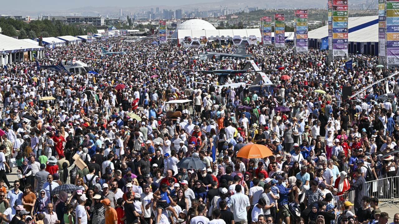 Yerli çellik kanatlara TEKNOFEST’te büyük ilgi!