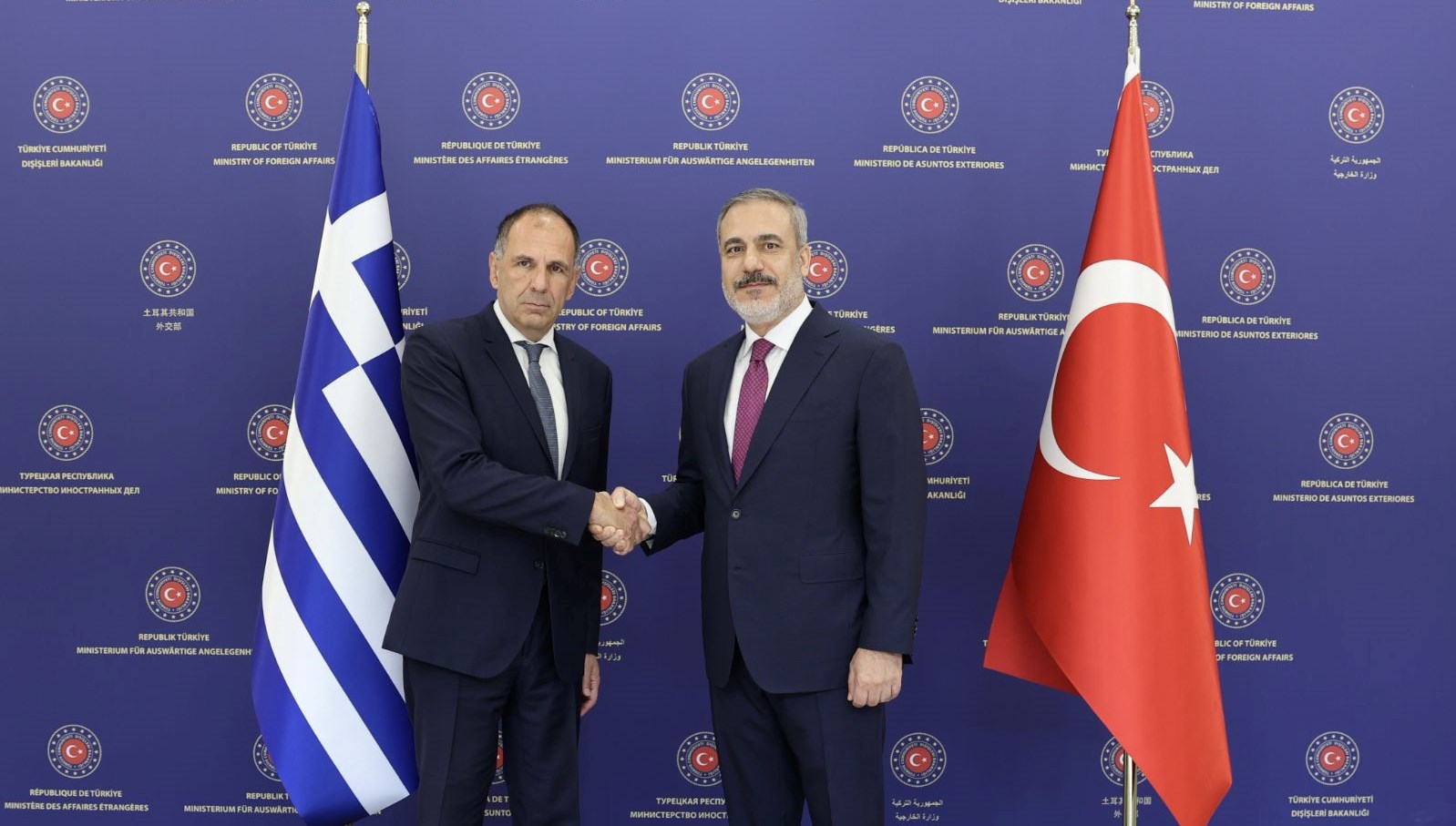 Yunan Dışişleri Bakanı Ankara’da: Hakan Fidan’la görüştü