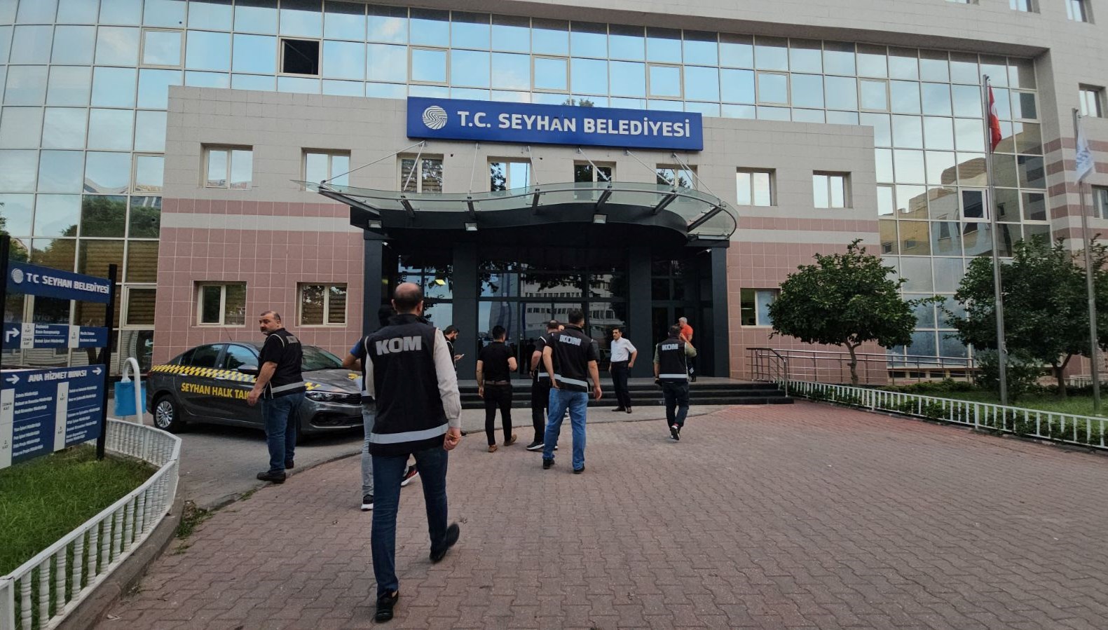 Adana’da, Seyhan ve Çukurova belediyelerine rüşvet operasyonu: 13 tutuklama