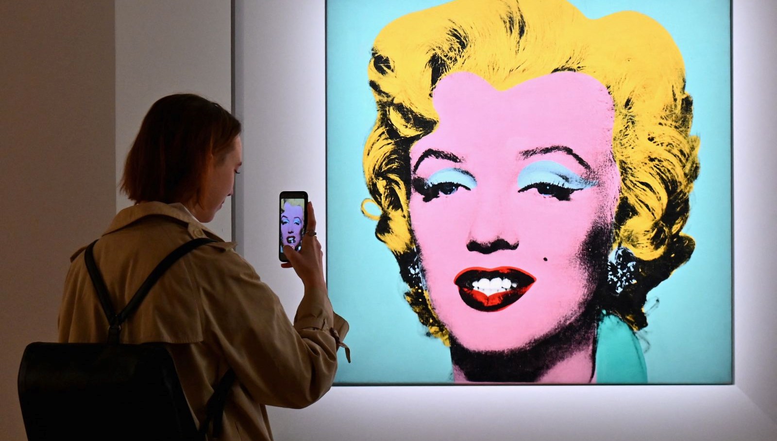 Andy Warhol’un eserleri İstanbul’da sergilenecek