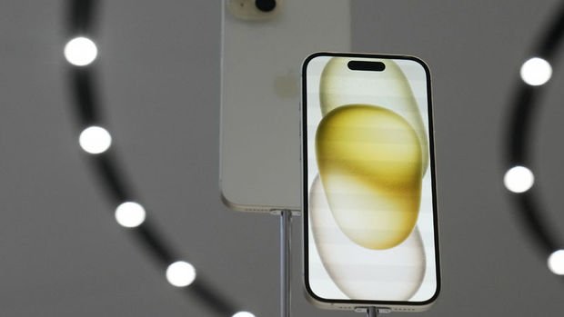 Apple’dan iPhone 15 kullanıcıları için kutuyu açmadan güncelleme desteği