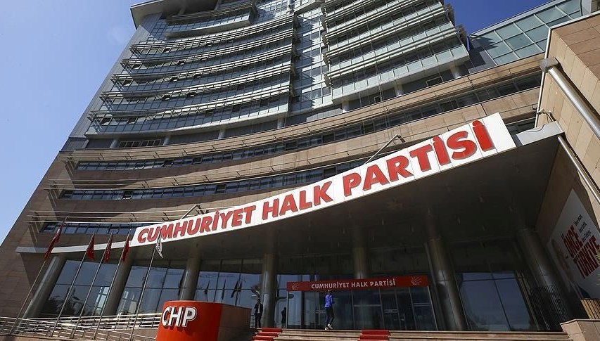 CHP’de ihraç polemiği