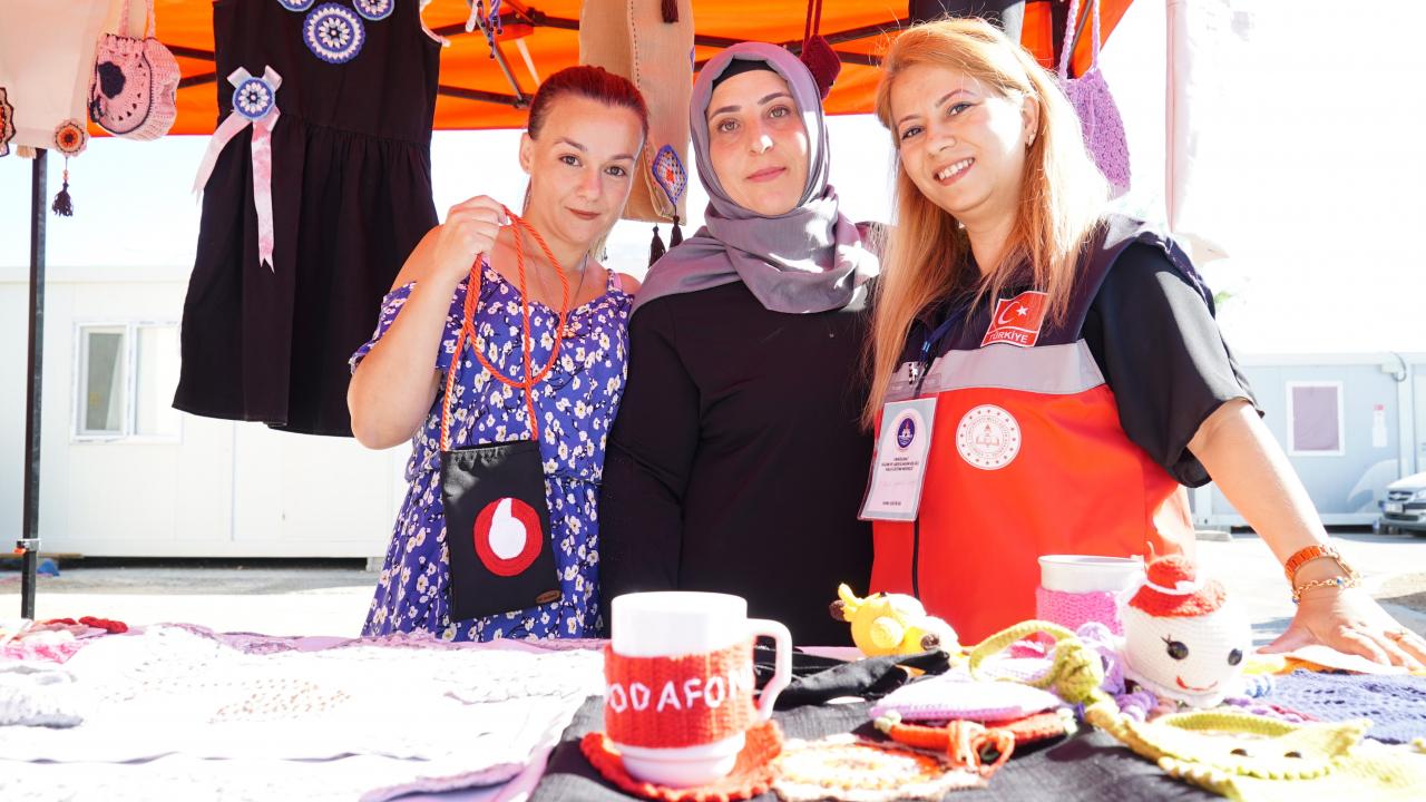 Depremzede kadınlar ‘Dijital Benim İşim’ projesi ile dijital hayata adım atacak.