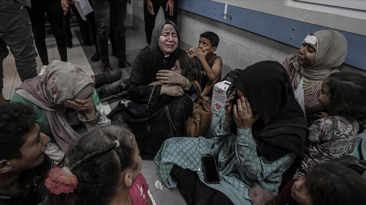 Gazze Sağlık Bakanlığı: “Baptist Hastanesi katliamı benzersiz ve tarif edilemez”