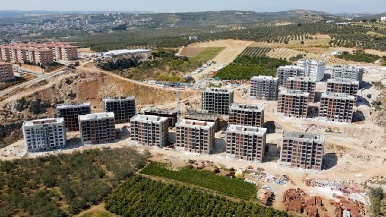 Hatay’da binlerce afet konutunun kaba inşaatı bitti