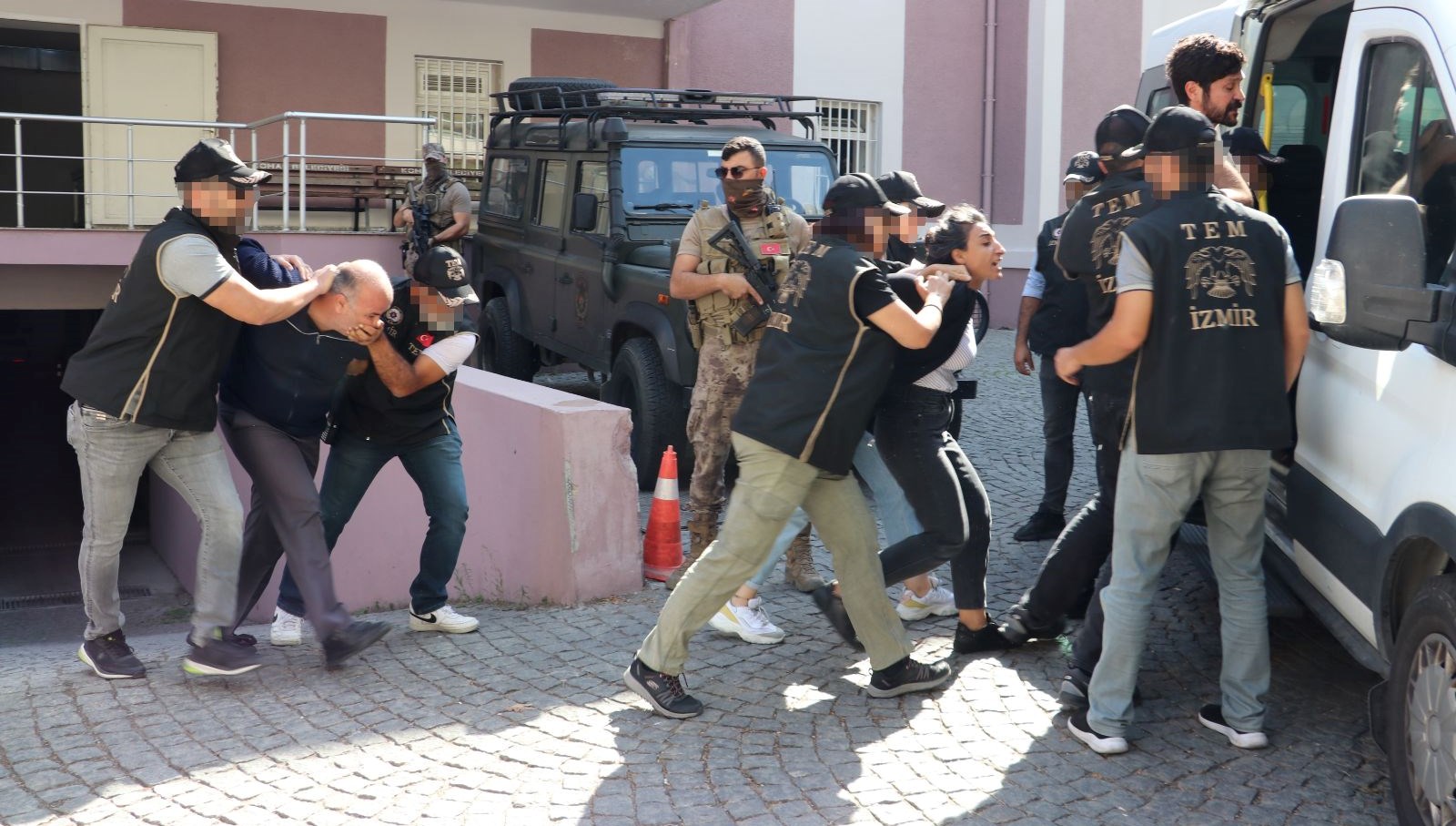 HDP’li 3 yönetici tutuklandı