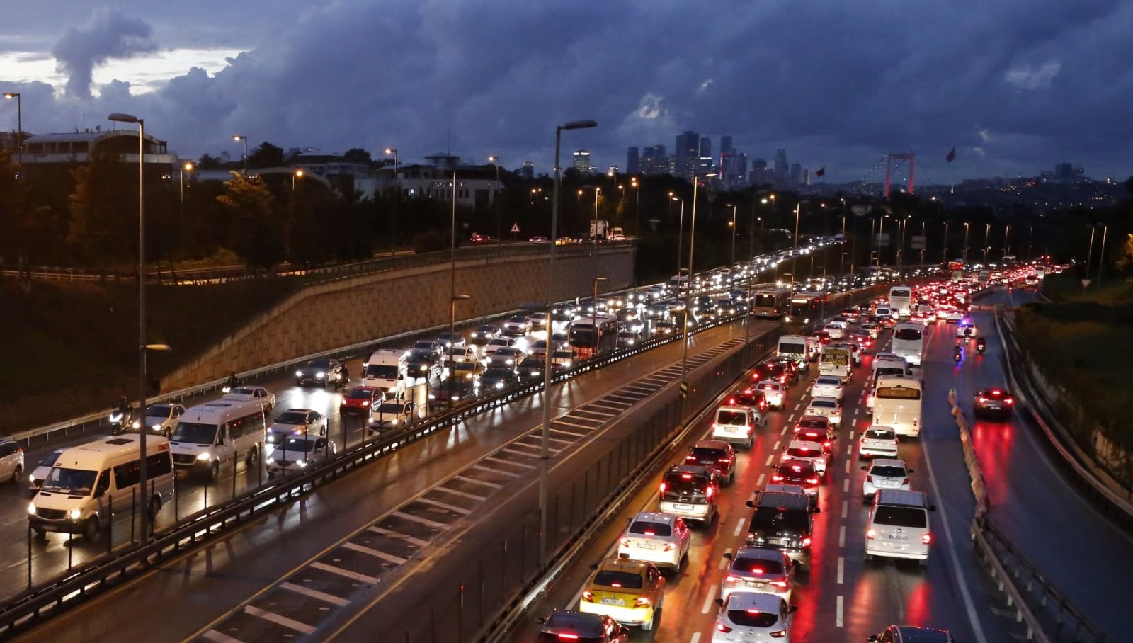 İstanbul’da yağmur trafiği