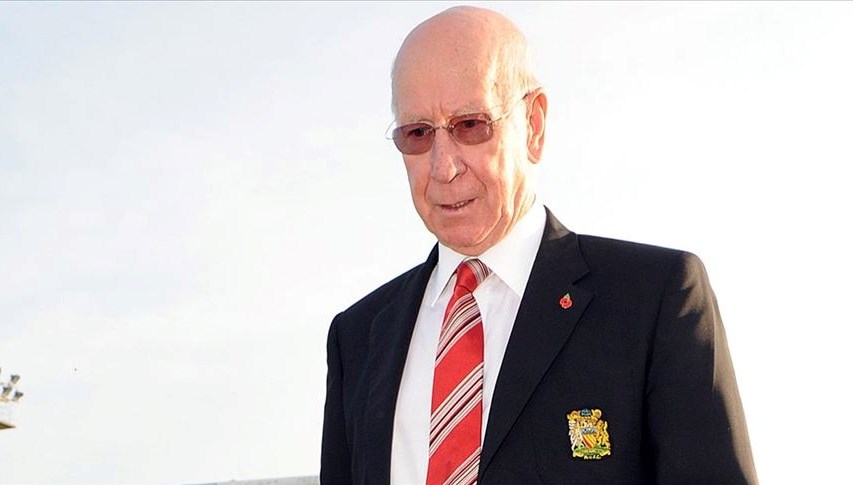 Manchester United efsanesi Bobby Charlton, 86 yaşında öldü