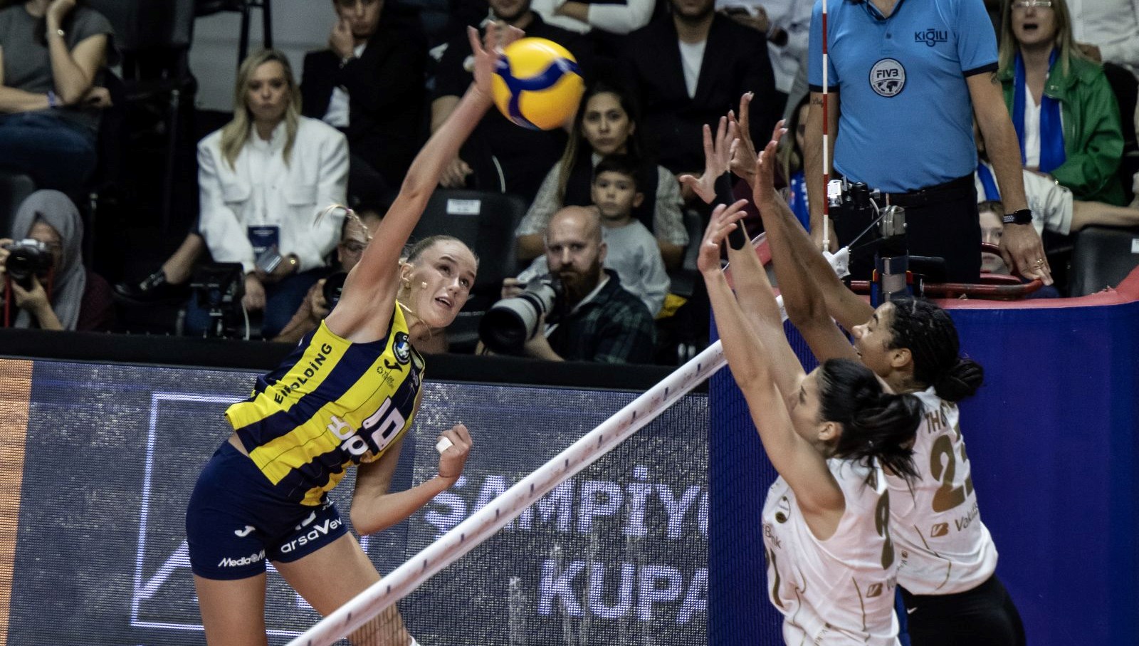 Şampiyonlar Kupası’nda zafer Vakıfbank’ın