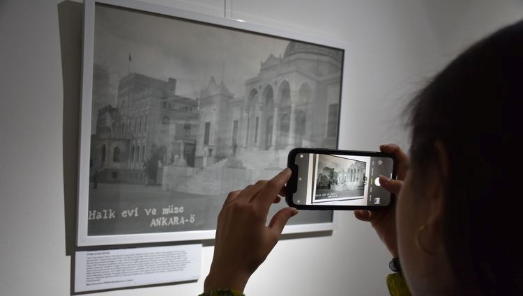 Tahran’da Cumhuriyetin 100. Yılında Tarihi Ankara Fotoğrafları Sergisi açıldı