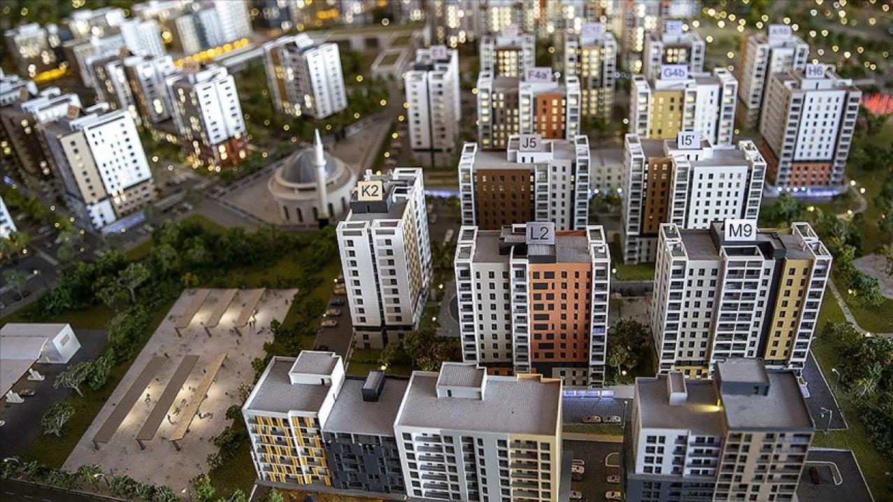 Yüksek fiyattan satarız diyerek konut alanların elinde kaldı: Son iki ayda yüzde 50 düştü