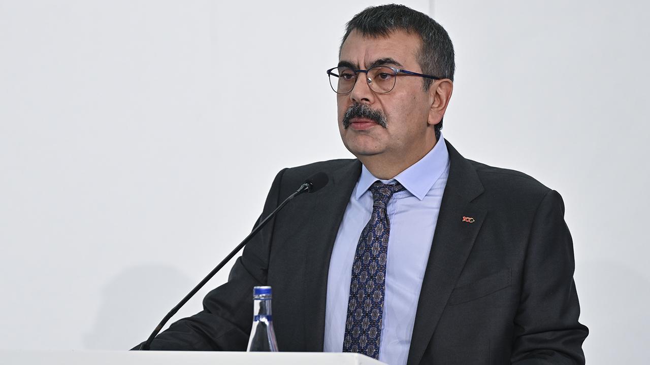 Bakan Tekin’den Öğretmenlik Meslek Kanunu açıklaması