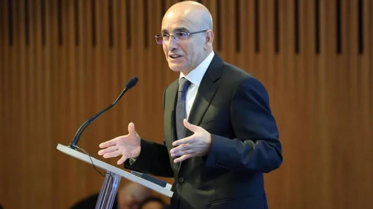 Mehmet Şimşek, Brooks’un analizini paylaştı: TL’de dikkat çeken değişim