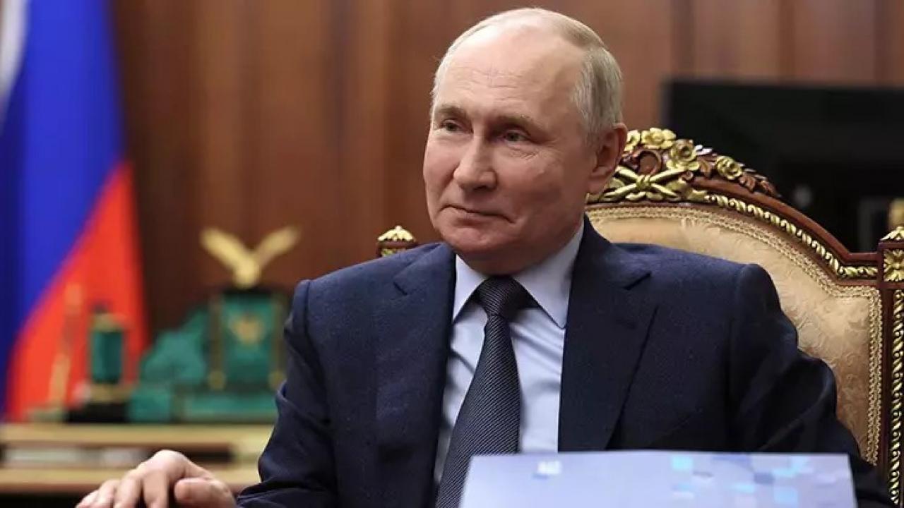 Putin’den ‘7-8 çocuk’ çağrısı!